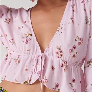 Aritzia Cropped Tie Front Top